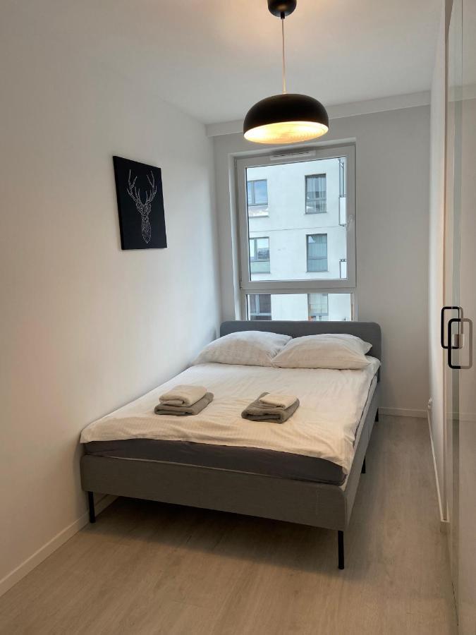 Pobookowane Stocznia Apartments 格但斯克 外观 照片