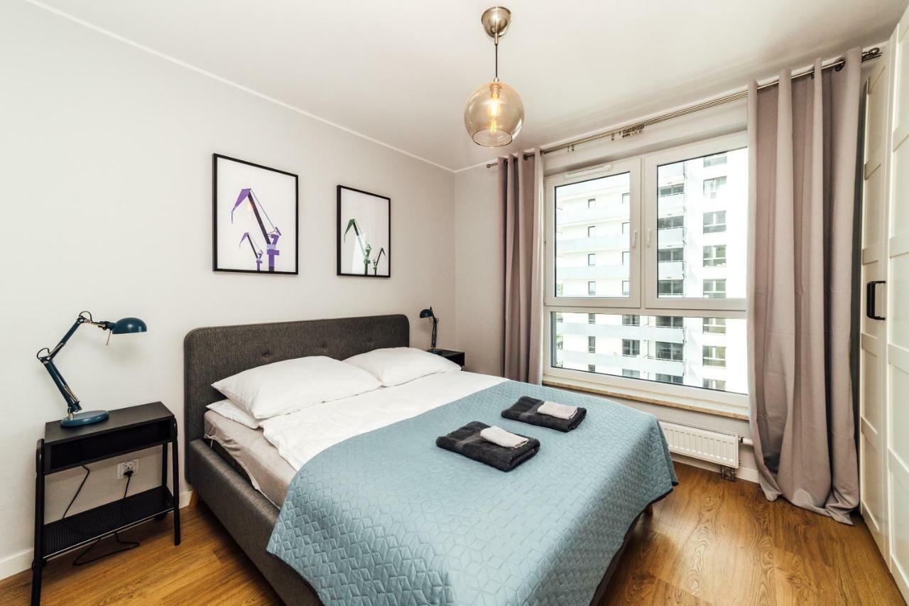 Pobookowane Stocznia Apartments 格但斯克 外观 照片