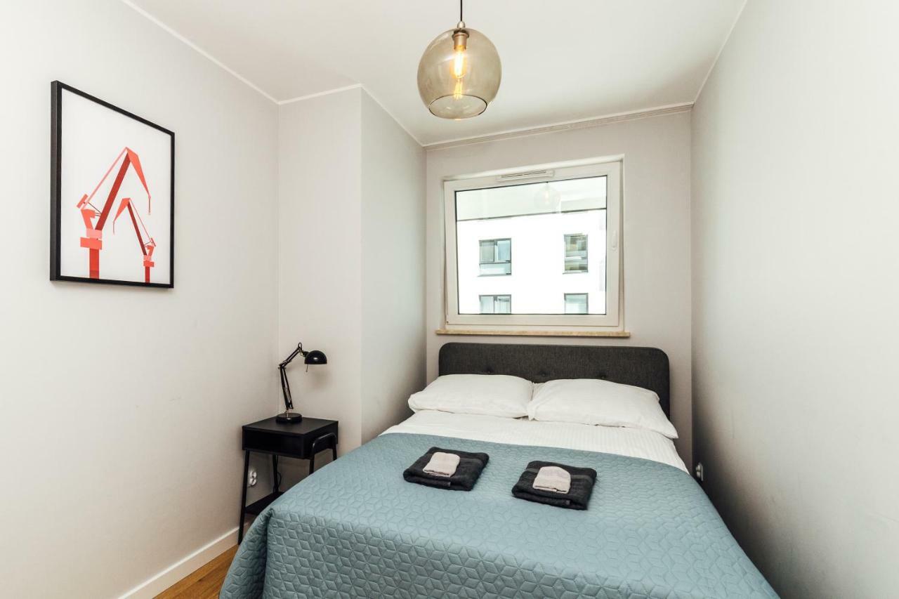 Pobookowane Stocznia Apartments 格但斯克 外观 照片