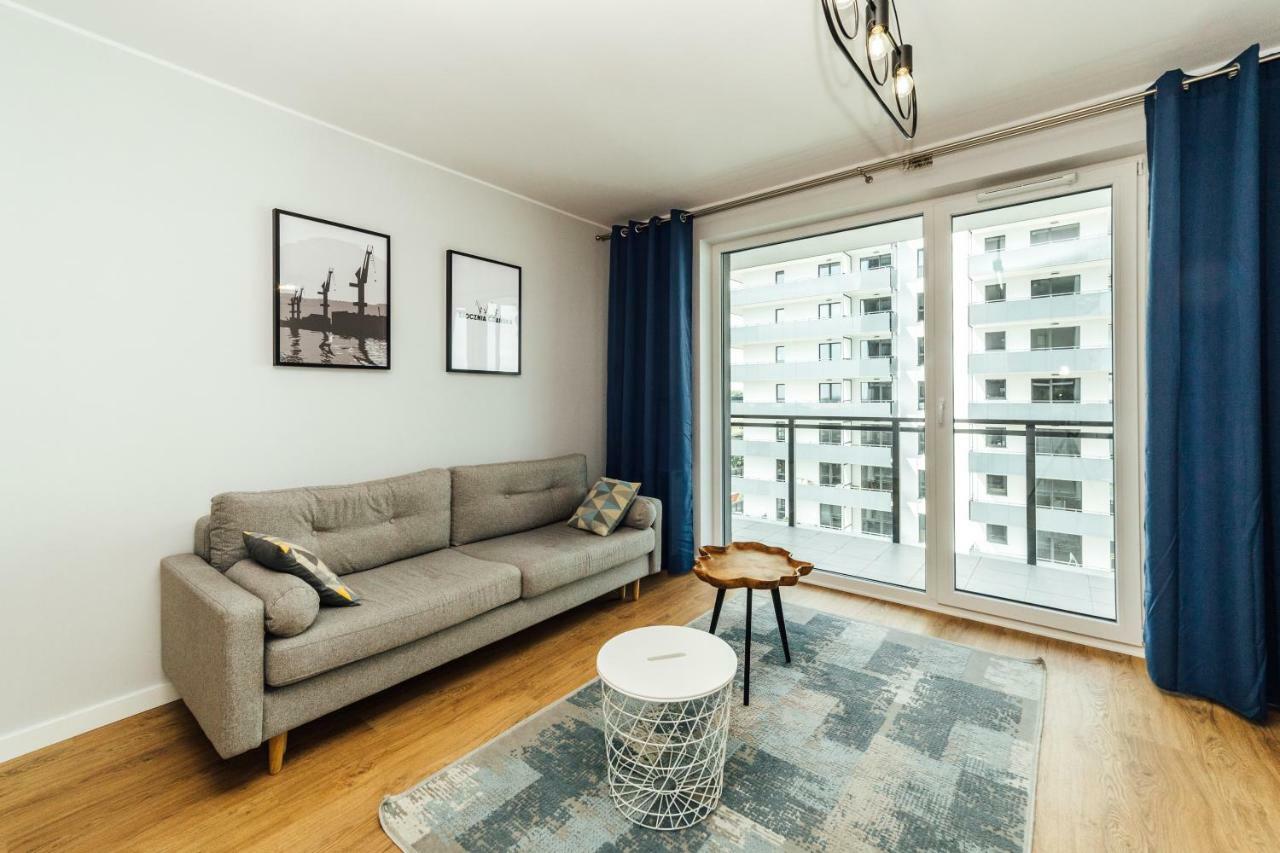 Pobookowane Stocznia Apartments 格但斯克 外观 照片