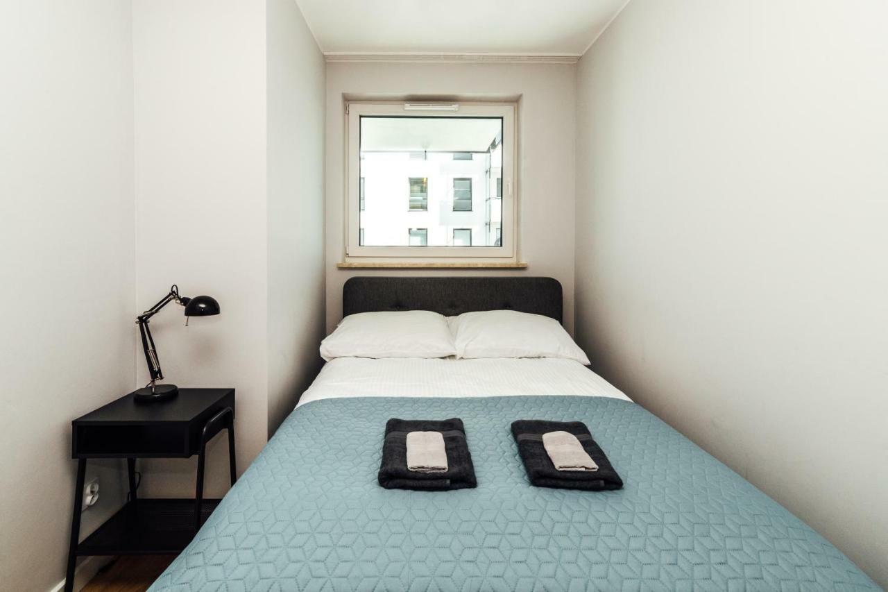 Pobookowane Stocznia Apartments 格但斯克 外观 照片
