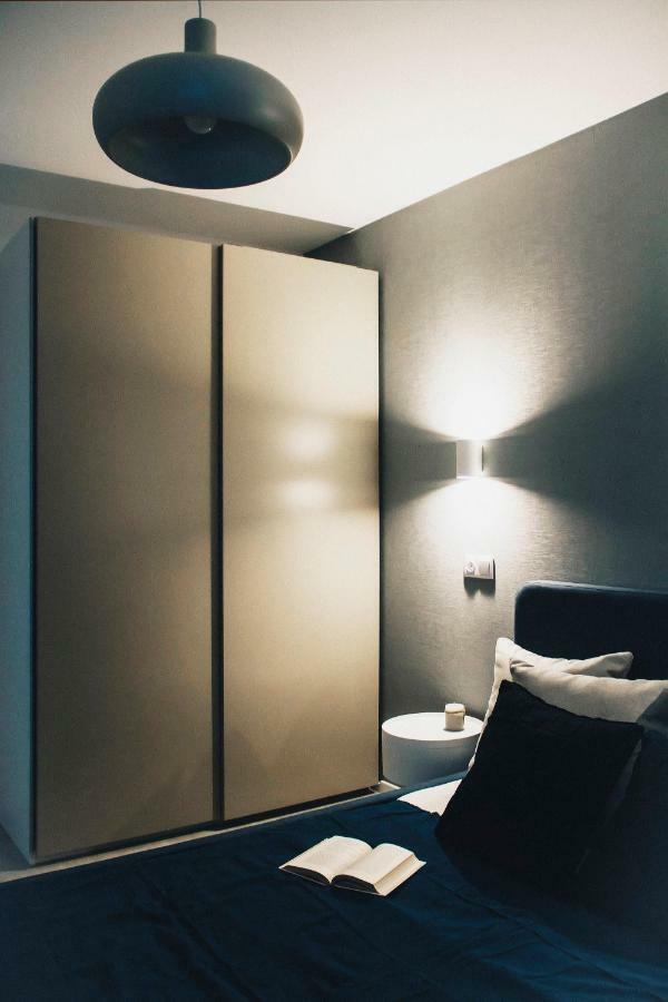 Pobookowane Stocznia Apartments 格但斯克 外观 照片