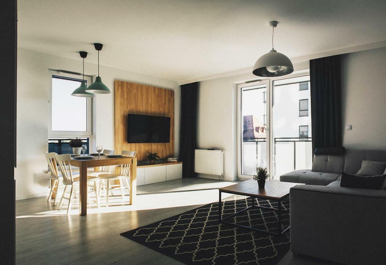 Pobookowane Stocznia Apartments 格但斯克 外观 照片