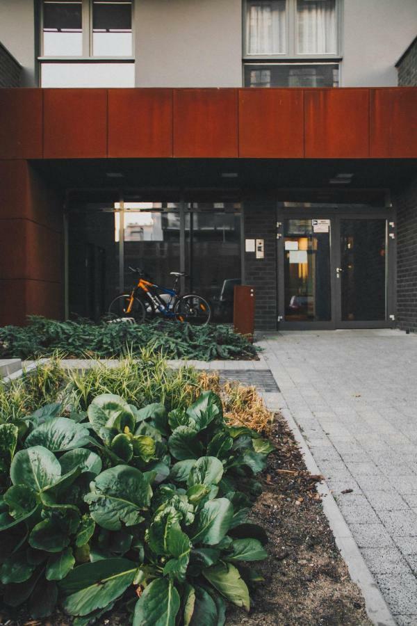 Pobookowane Stocznia Apartments 格但斯克 外观 照片