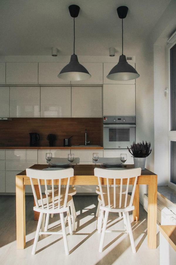 Pobookowane Stocznia Apartments 格但斯克 外观 照片