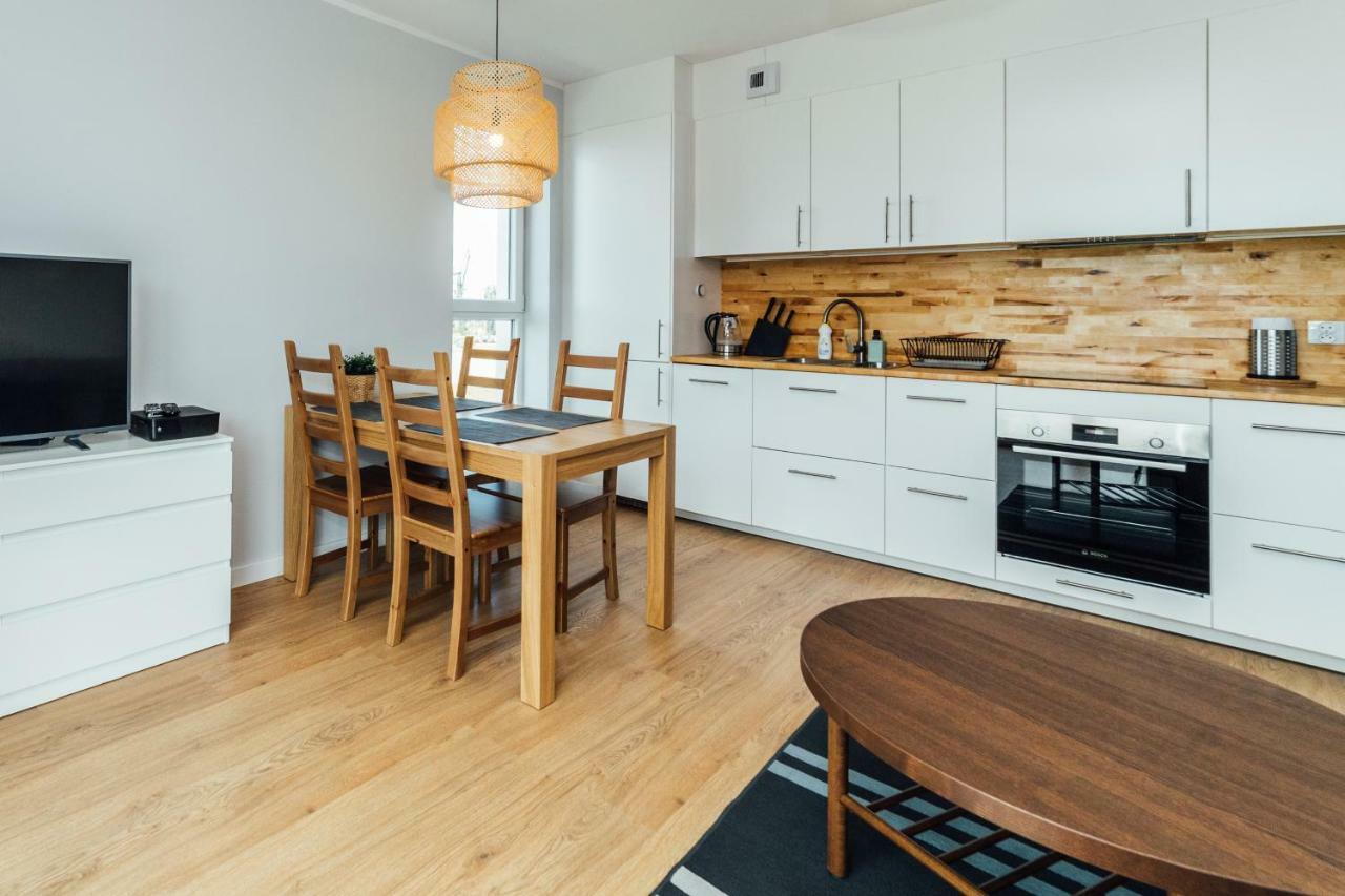 Pobookowane Stocznia Apartments 格但斯克 外观 照片